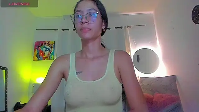 Sophie sweett19 online show from 04-15-26, 05:02