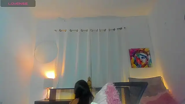 Snapshot of Sophie_sweett19 chatting on 05-10-26, 08:11 Sophie sweett19 online show from 05-10-26, 08:11