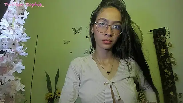 Snapshot of Sophie_sweett19 chatting on 03-01-25, 04:37 Sophie sweett19 online show from 03-01-25, 04:37