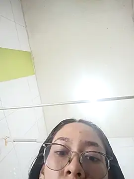 Sophie sweett19 online show from 04-20-26, 12:13