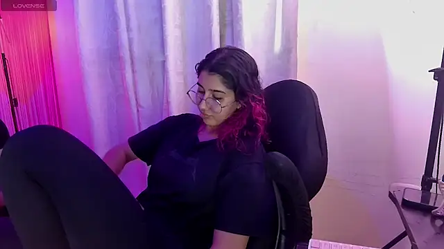 Snapshot of Horny_tgn chatting on 04-27-26, 06:17 Horny tgn online show from 04-27-26, 06:17