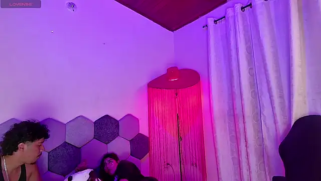 Snapshot of Horny_tgn chatting on 04-21-26, 06:36 Horny tgn online show from 04-21-26, 06:36
