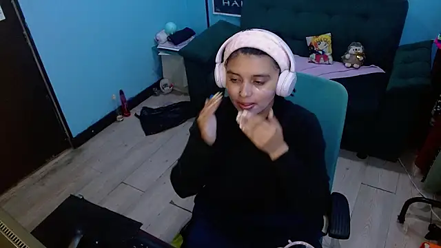 X CHERRY XX online show from 07-24-26, 06:09