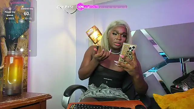 Arii xxx online show from 04-14-26, 07:24