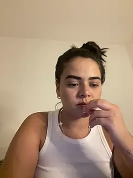 rebeccaareys online show from 02-02-25, 12:19