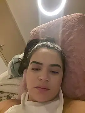 rebeccaareys online show from 02-06-25, 05:14