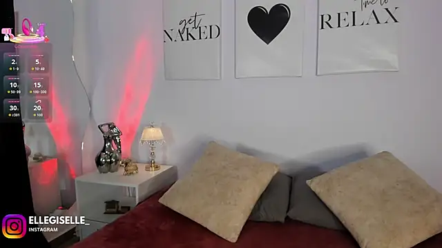 Snapshot of ElleGisellee chatting on 06-11-26, 04:53 ElleGisellee online show from 06-11-26, 04:53