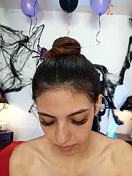 sofiarouge online show from 10-17-25, 07:48
