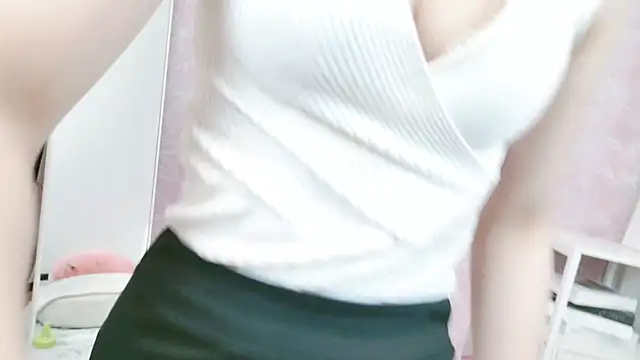 eimi ch online show from 12-10-24, 12:39