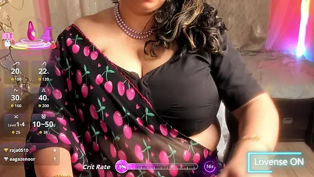 Snapshot of Gulabi_Queen chatting on 05-12-26, 11:27 Gulabi Queen online show from 05-12-26, 11:27