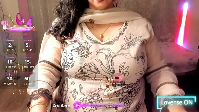 Snapshot of Gulabi_Queen chatting on 06-03-26, 06:34 Gulabi Queen online show from 06-03-26, 06:34