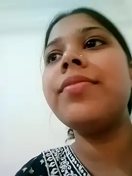 Snapshot of Arohi_is_Live chatting on 02-18-25, 08:59 Arohi is Live online show from 02-18-25, 08:59