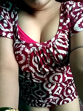 Snapshot of Arohi_is_Live chatting on 09-25-25, 08:53 Arohi is Live online show from 09-25-25, 08:53