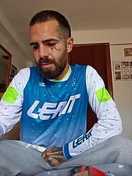 charlye inkkkk online show from 11-05-25, 01:25