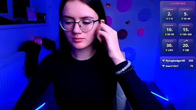 Snapshot of Josephine_jo chatting on 03-05-25, 10:22 Josephine jo online show from 03-05-25, 10:22