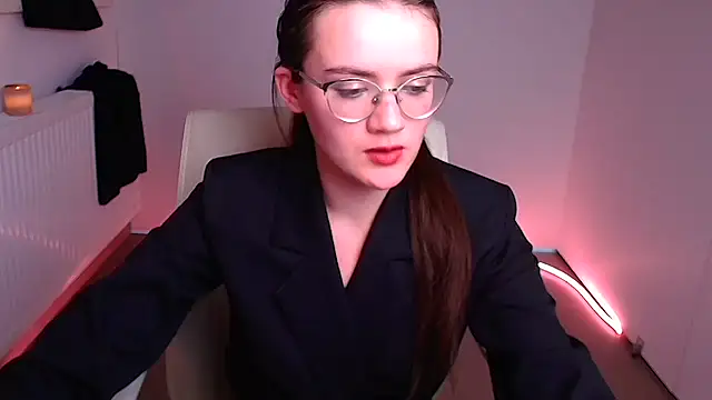 Snapshot of Josephine_jo chatting on 02-07-25, 04:37 Josephine jo online show from 02-07-25, 04:37