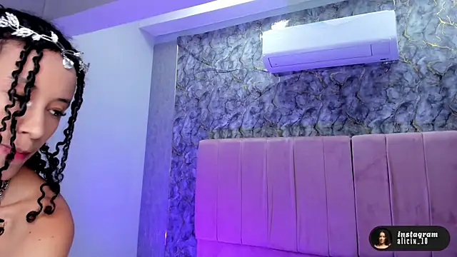 aliccecooper online show from 11-18-25, 10:40