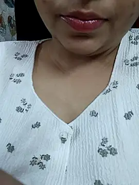 Snapshot of Myloveurvi chatting on 07-08-26, 03:02 Myloveurvi online show from 07-08-26, 03:02