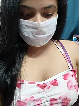 Snapshot of Myloveurvi chatting on 05-28-26, 11:16 Myloveurvi online show from 05-28-26, 11:16