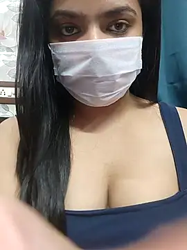 Myloveurvi online show from 12-18-25, 09:58