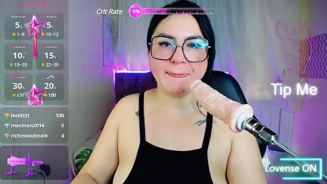 Snapshot of _curvy_latina chatting on 03-18-25, 06:28 curvy latina online show from 03-18-25, 06:28