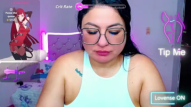 Snapshot of _curvy_latina chatting on 09-19-25, 01:15 curvy latina online show from 09-19-25, 01:15