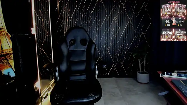 Snapshot of ZhoeStrong chatting on 01-13-26, 11:25 ZhoeStrong online show from 01-13-26, 11:25