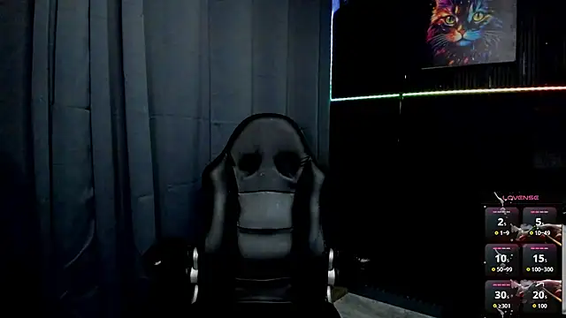 Snapshot of ZhoeStrong chatting on 11-14-25, 08:34 ZhoeStrong online show from 11-14-25, 08:34