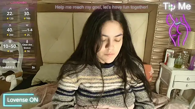 sofiaclauss online show from 11-14-25, 02:21