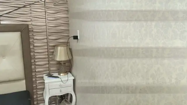 sofiaclauss online show from 10-30-25, 10:06