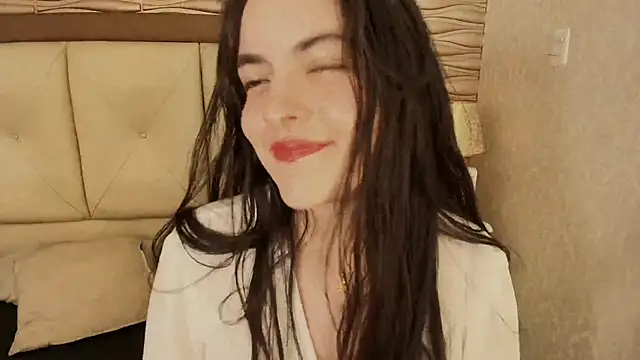 Snapshot of sofiaclauss chatting on 09-10-25, 09:47 sofiaclauss online show from 09-10-25, 09:47