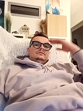 GLouglou19 online show from 10-02-25, 09:29