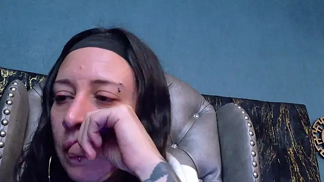 LusstCruella online show from 04-17-26, 12:41