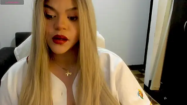 Snapshot of cattleya_campbell chatting on 06-16-26, 09:04 cattleya campbell online show from 06-16-26, 09:04