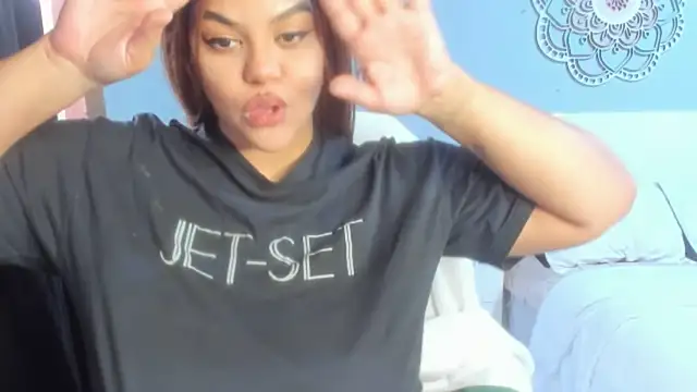 Snapshot of cattleya_campbell chatting on 10-15-25, 10:29 cattleya campbell online show from 10-15-25, 10:29