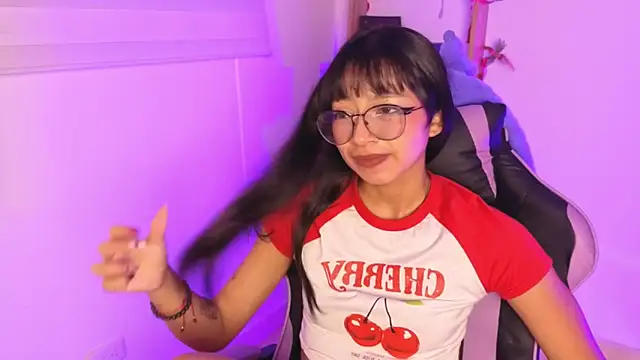 Yommi Winx online show from 12-05-25, 01:49