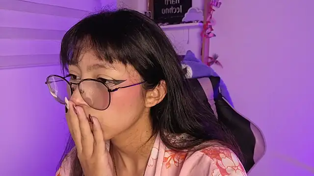 Yommi Winx online show from 12-04-25, 03:49