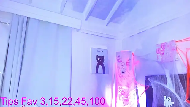 Martina Miiller online show from 10-31-25, 01:02