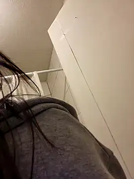 Lau1127 online show from 09-10-25, 02:32