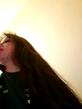 Lau1127 online show from 10-24-25, 03:49