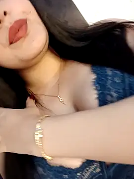 im here- online show from 10-28-25, 10:03