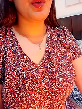 Snapshot of im_here- chatting on 04-06-26, 03:35 im here- online show from 04-06-26, 03:35