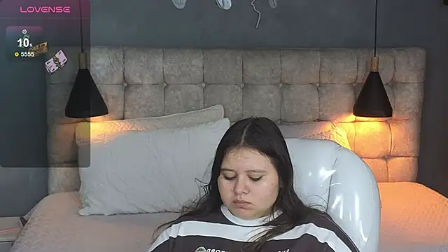 Laia and Aloby online show from 12-02-25, 10:22