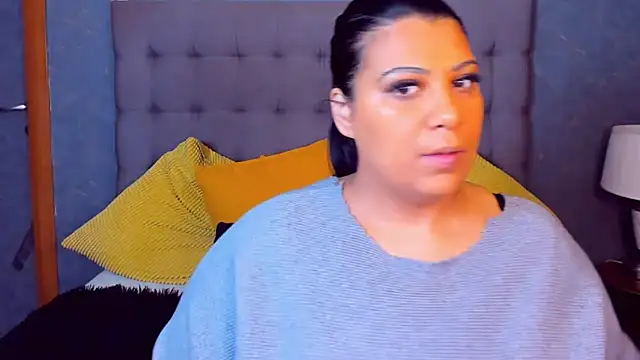 AmyCubes online show from 04-04-26, 04:08