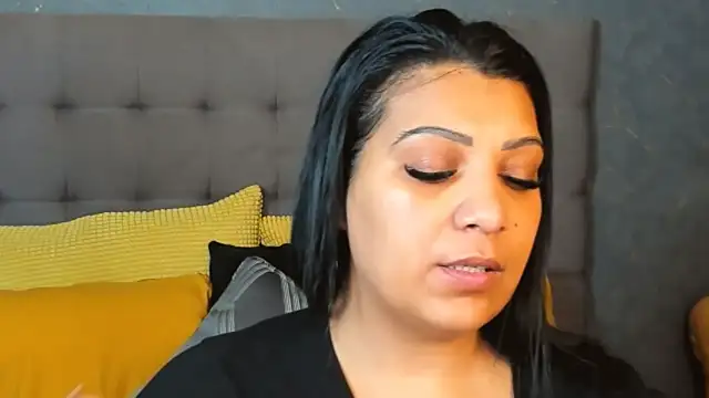 AmyCubes online show from 03-18-26, 04:15