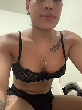 Emiily Miller online show from 12-21-24, 10:19