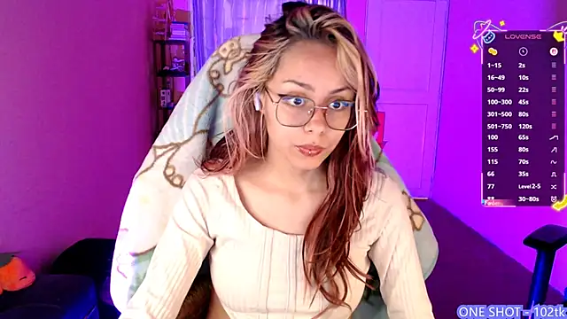 Snapshot of 7Hana7 chatting on 09-24-25, 07:42 7Hana7 online show from 09-24-25, 07:42