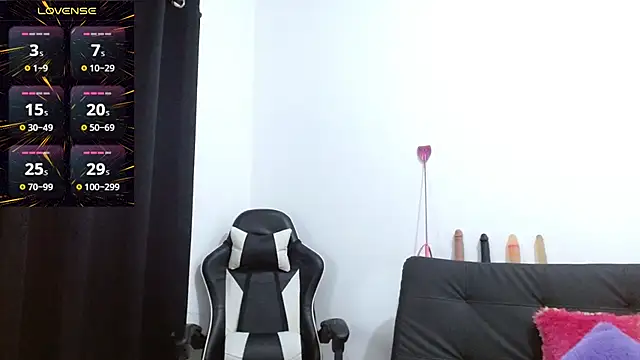 Kiara-Rider online show from 10-28-25, 04:39