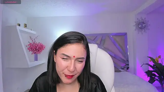 Snapshot of kendaall_jenner_ chatting on 01-18-25, 04:26 kendaall jenner online show from 01-18-25, 04:26