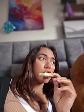 Nikol Rang   online show from 12-16-25, 06:23